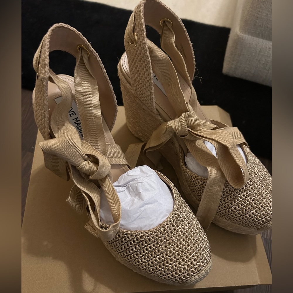 Steve Madden Locket Wedge Heels 8.5 - Picture 7 of 16